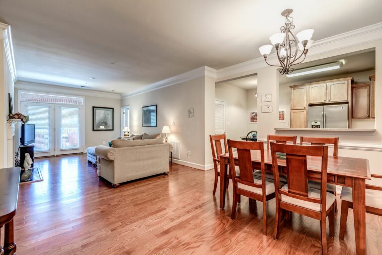Just Listed Heritage Hunt Condo for 315,000 Chris Ann Cleland